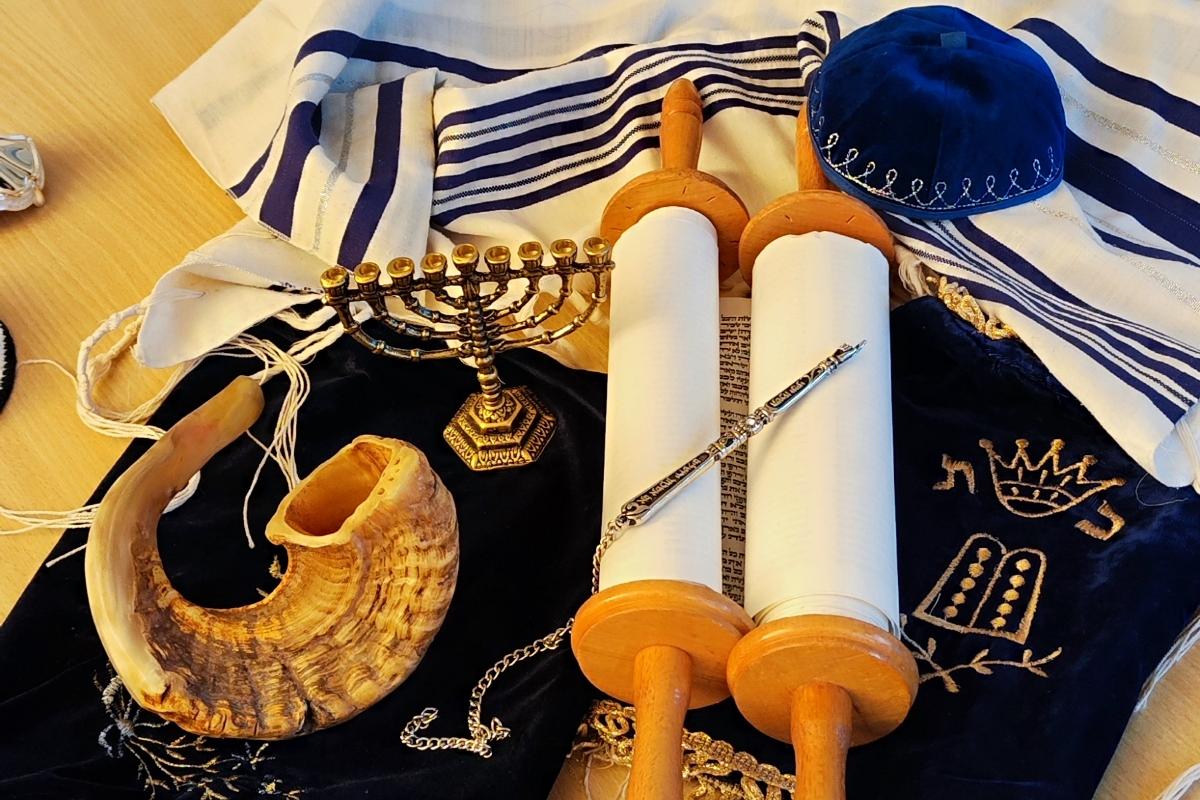 Judaica 1